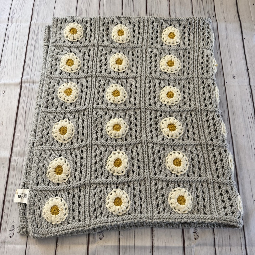 Shabby‎ Chic Crochet Daisy Throw Blanket Gray Yellow Flower Cottagecore 50x60